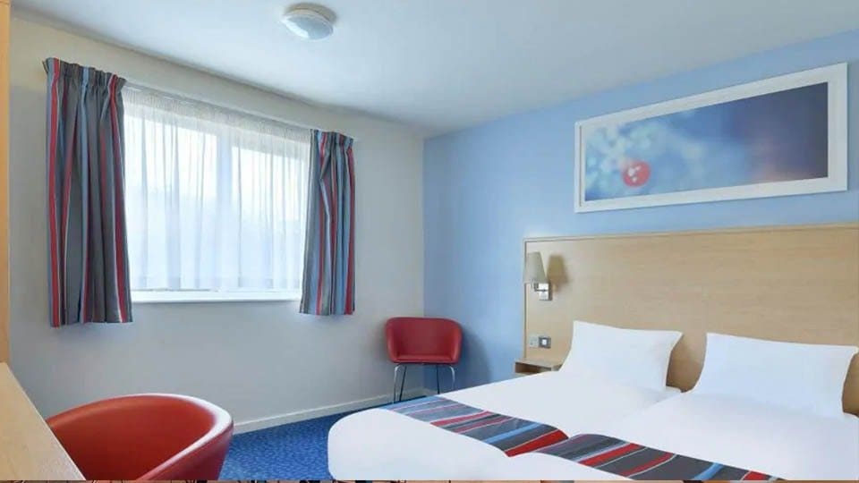Travelodge Birch Bedroom Travelodge Birch Bedroom image