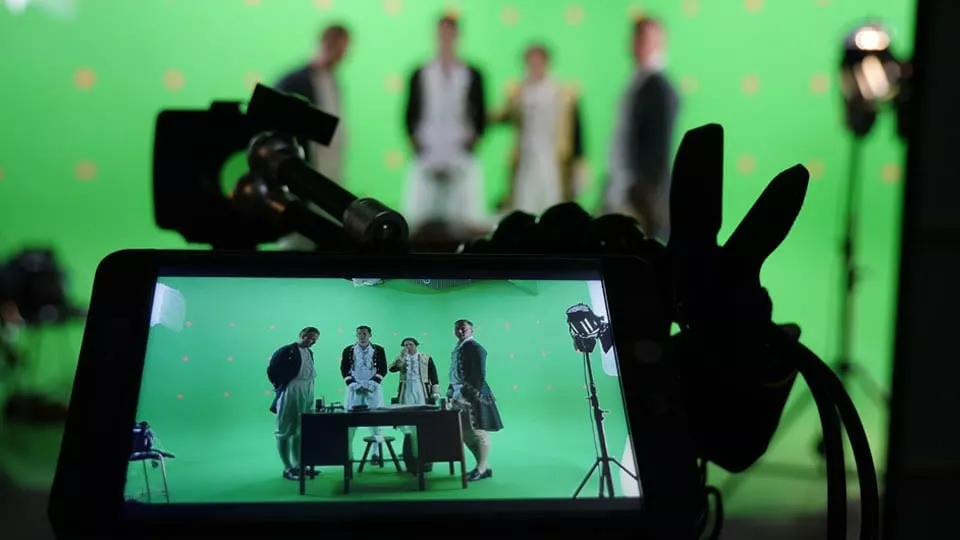 xvideo-production-studio-hire-manchester.jpg.pagespeed.ic.oz-7Kb6EhE