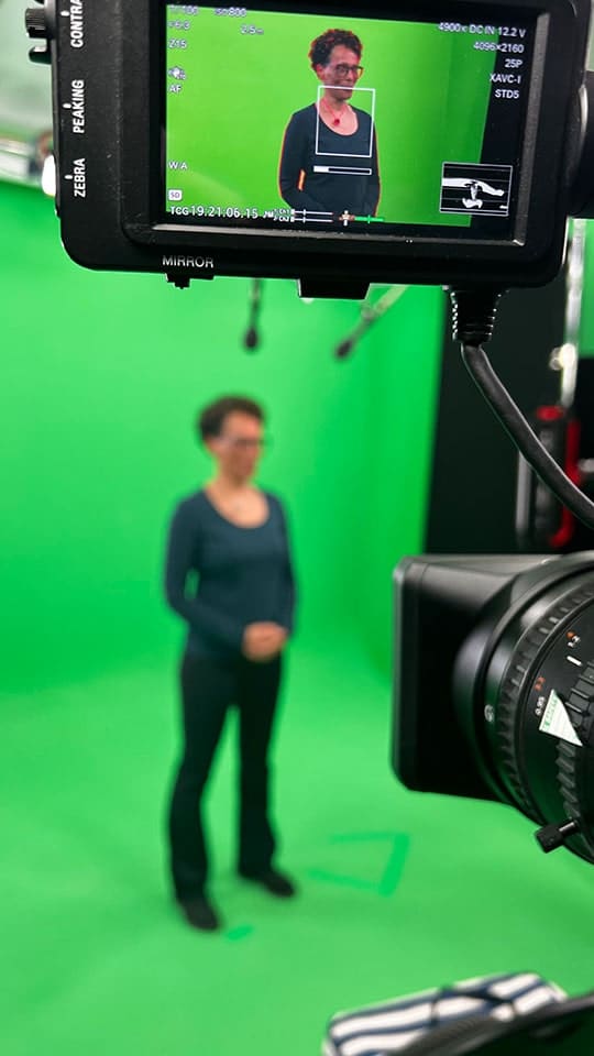 Studios For E-Learning Videos 2 tutorial videos on any subject against green screen