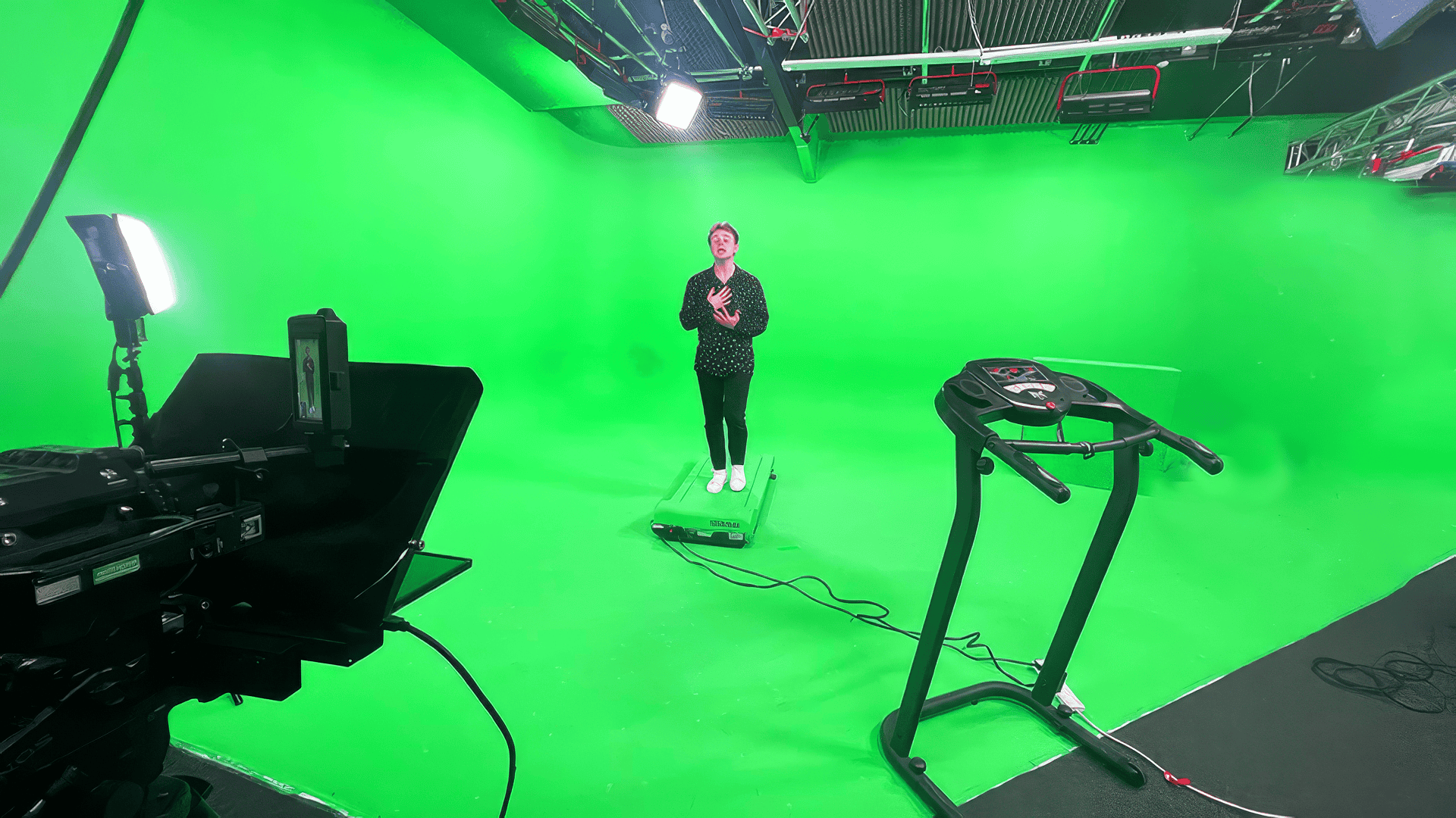 green screen for creating video content