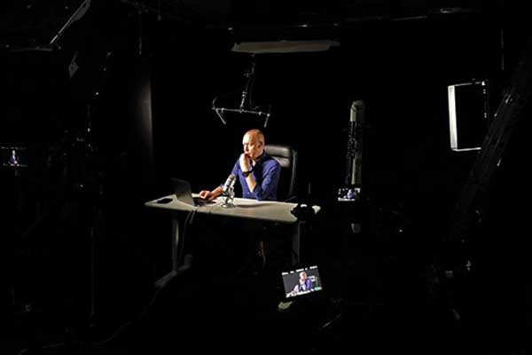 10 Things You Need To Be A Successful Camera Operator (And 5 You Don’t!) 6 atmospheric-filming-at-Galleon-Studios